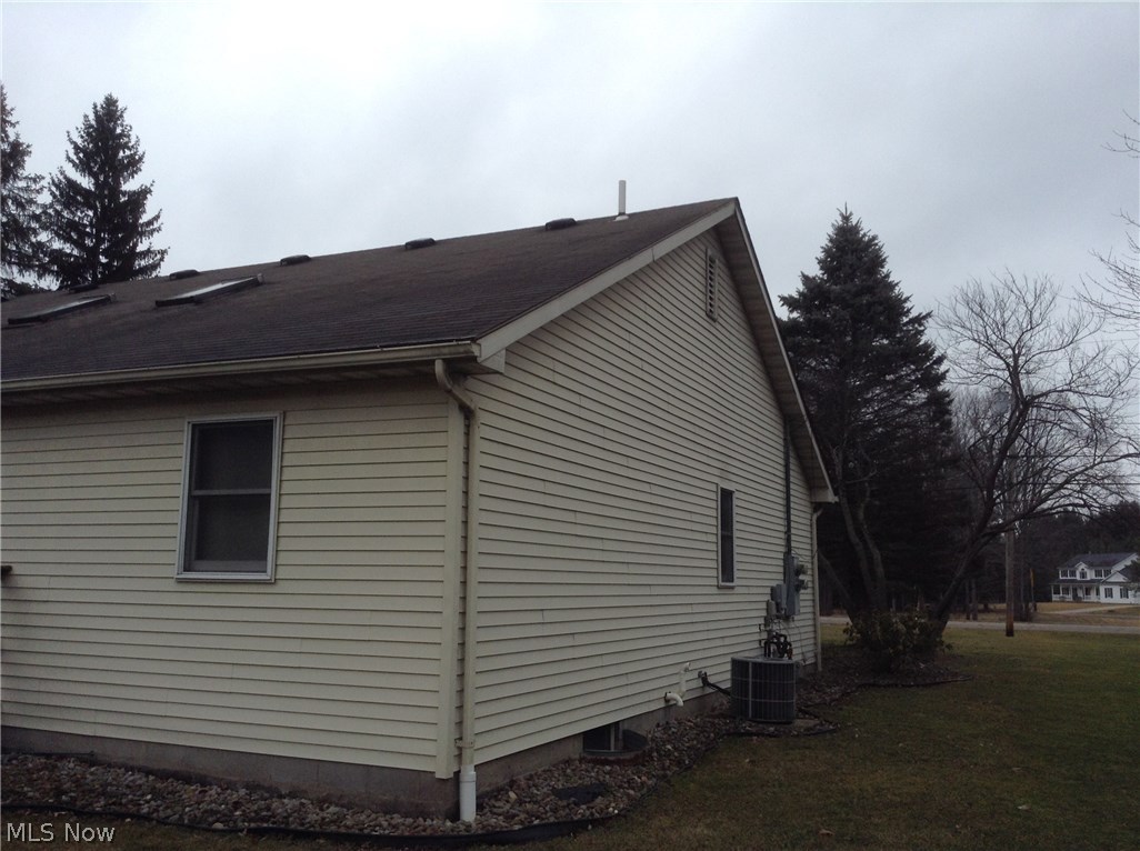1401 State Road Northwest Warren, OH 44481 - Photo 5 of 5 Gallery Image 5