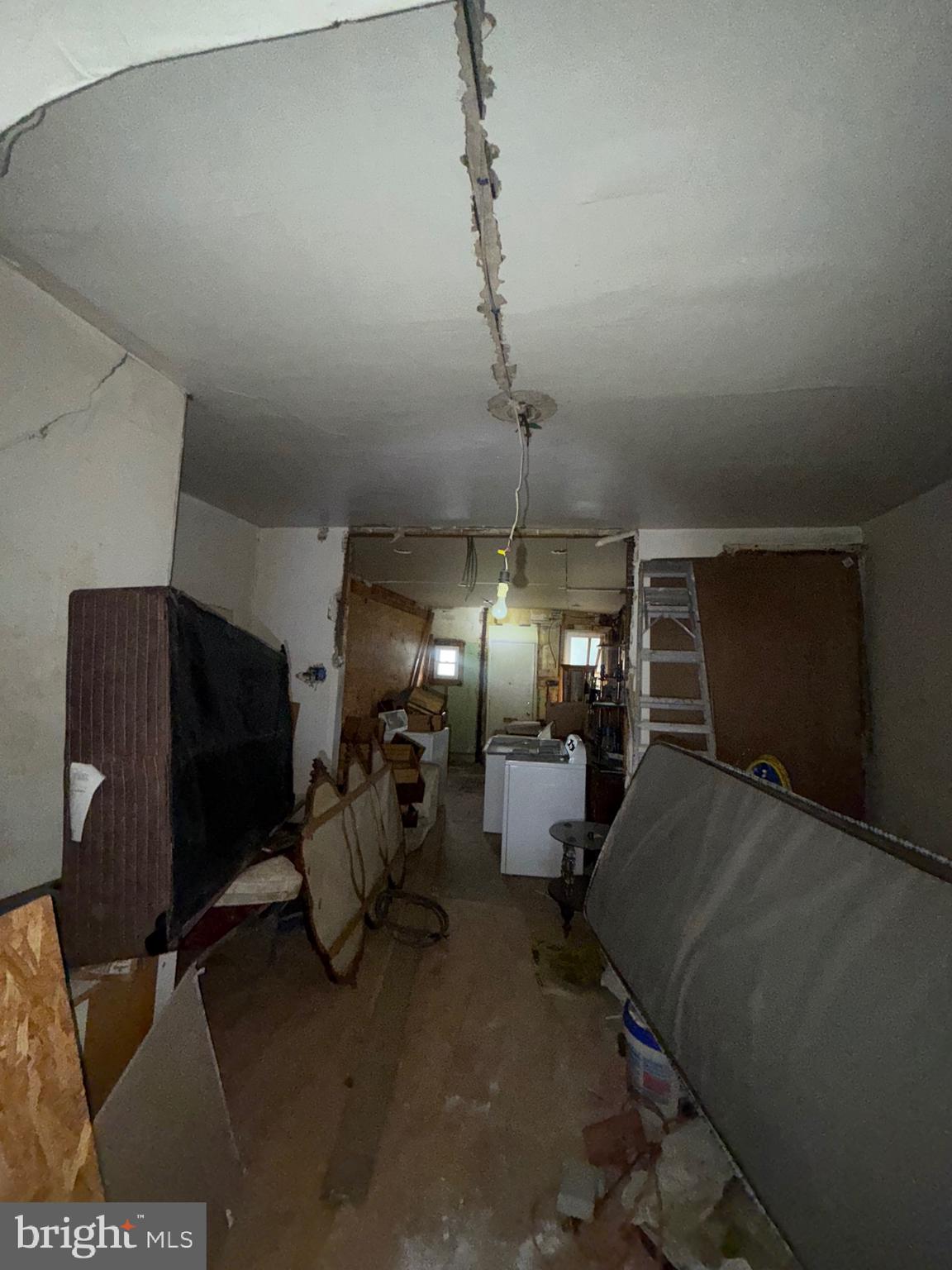 1467 North 60th Street Philadelphia, PA 19151 - Photo 5 of 23 a view of a livingroom with furniture