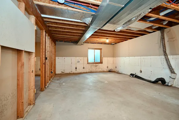 $250,000 | 760 Jimmy Carter Place, Winona, MN 55987