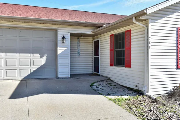 $250,000 | 760 Jimmy Carter Place, Winona, MN 55987