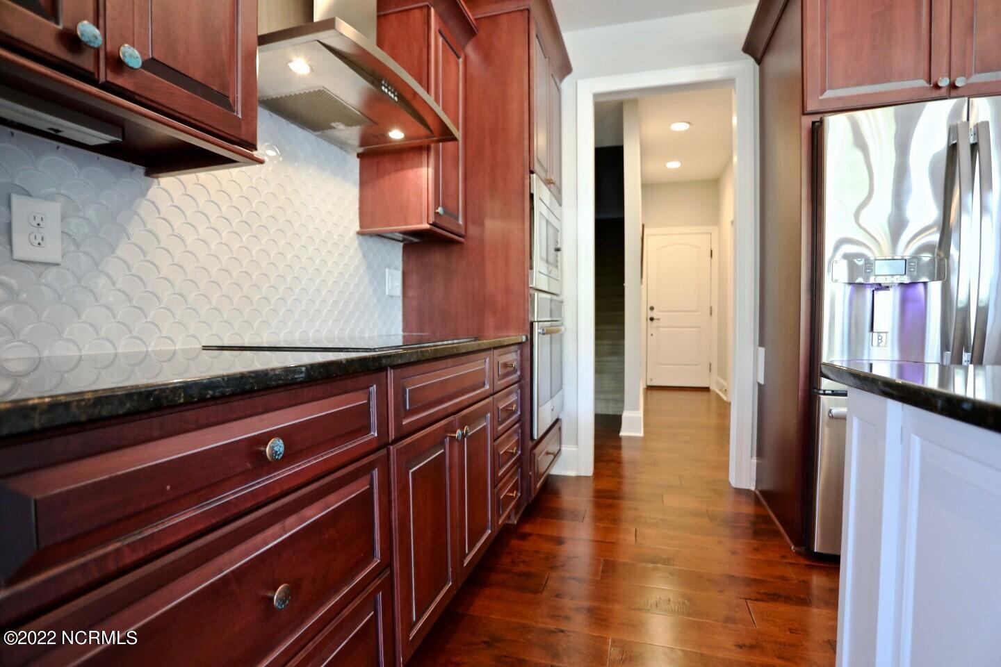 219 Broken Ridge Trail West End, NC 27376 - Photo 11 of 53 New Glass Tile Backsplash