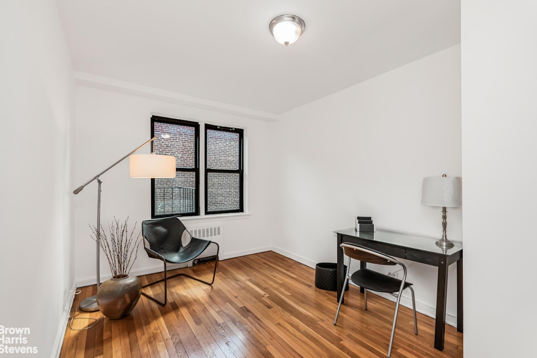 3840 Greystone Avenue, Unit 5L Bronx, NY 10463 - Photo 13 of 41 a view of a workspace with wooden floor