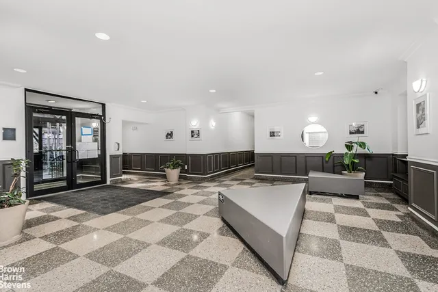 a view of entryway and hall