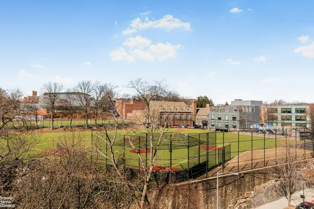 $323,000 | 3840 Greystone Avenue, Unit 5L | Fieldston