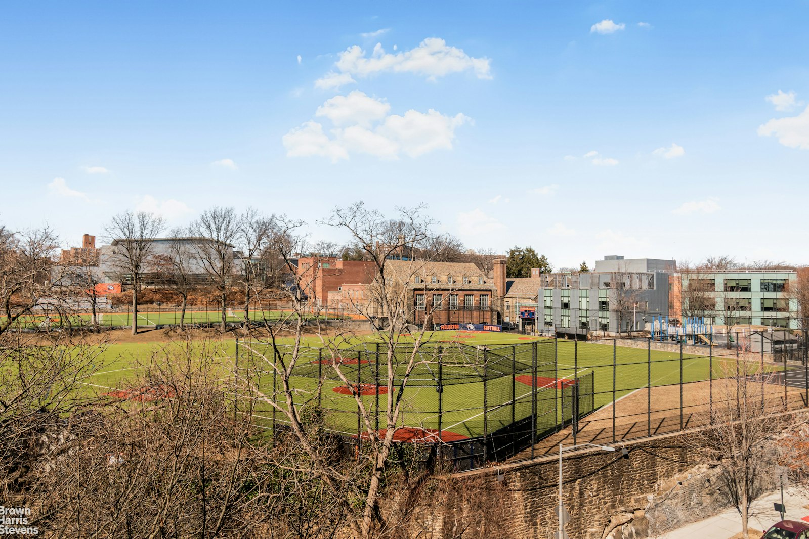 3840 Greystone Avenue, Unit 5L Bronx, NY 10463 - Photo 39 of 41 a view of a city