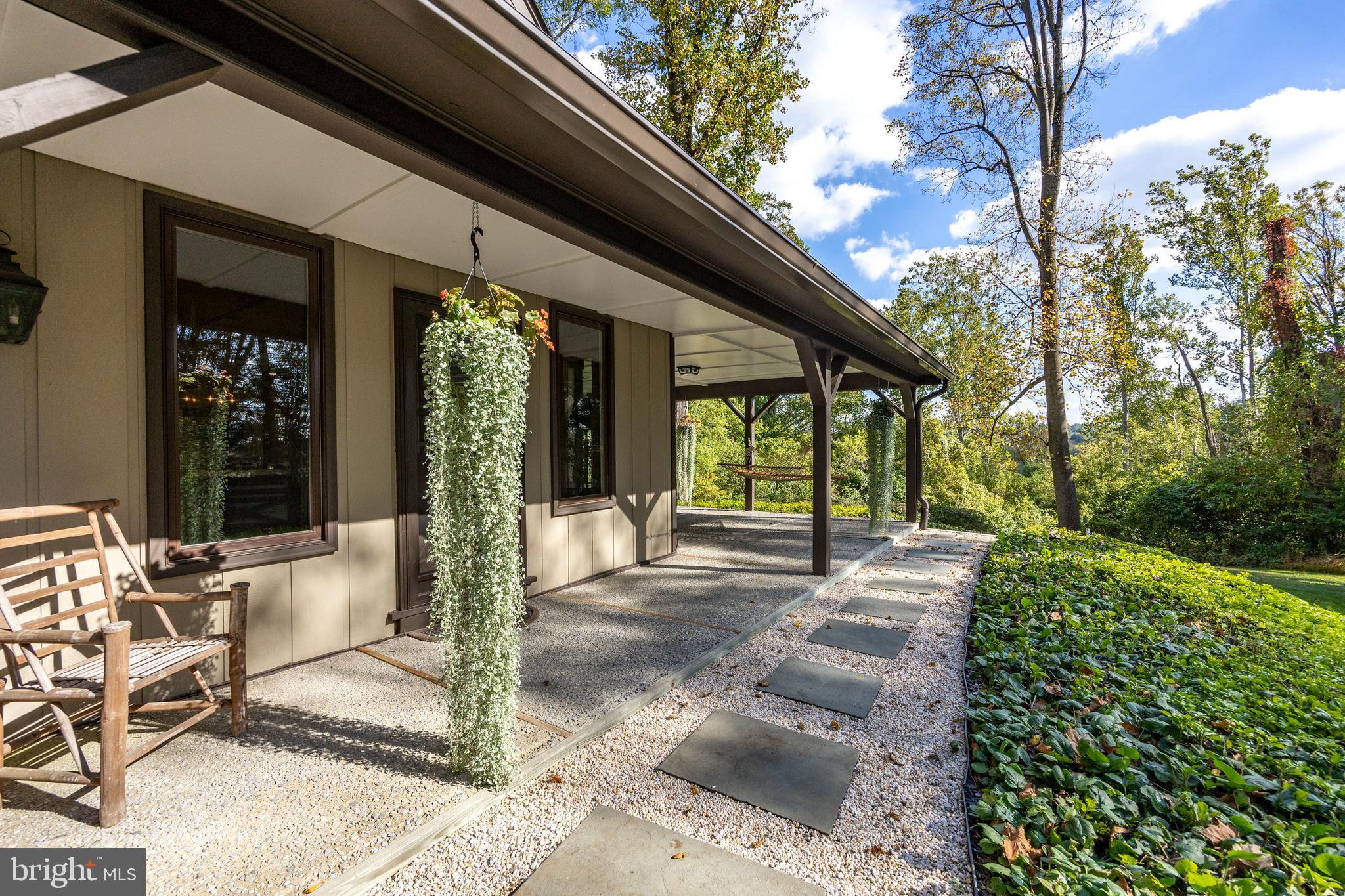 37 Atwater Road Chadds Ford, PA 19317 - Photo 10 of 62 front entry