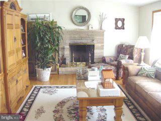33 Johnson Road Lawrenceville, NJ 08648 - Photo 3 of 5
