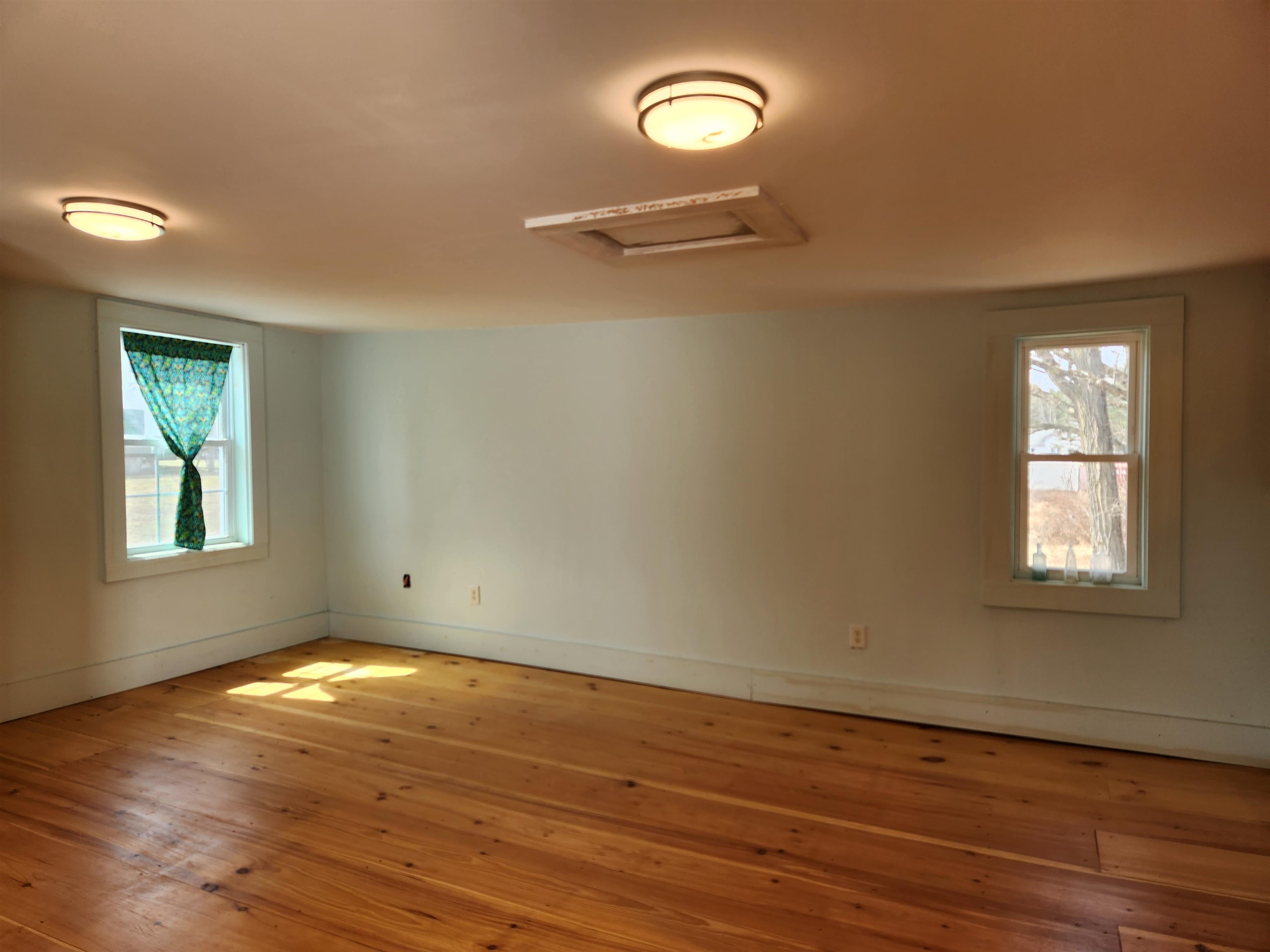 40 Library Road Grafton, NH 03240 - Photo 5 of 20