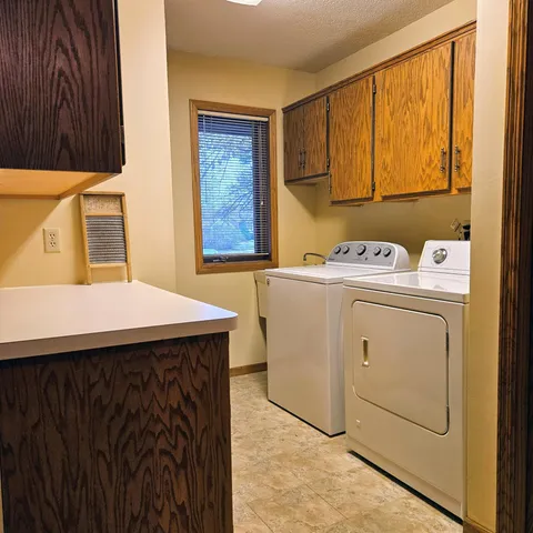 $480,000 | 15097 67th Place North, Maple Grove, MN 55311