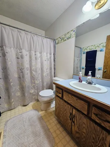 $480,000 | 15097 67th Place North, Maple Grove, MN 55311