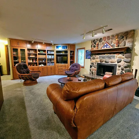 $480,000 | 15097 67th Place North, Maple Grove, MN 55311