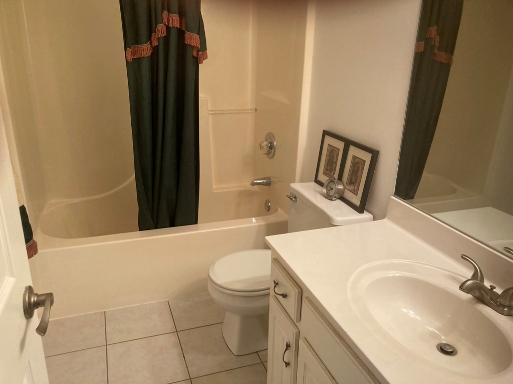 1807 Ridgefield Way Dalton, GA 30720 - Photo 12 of 22 Gallery Image 12