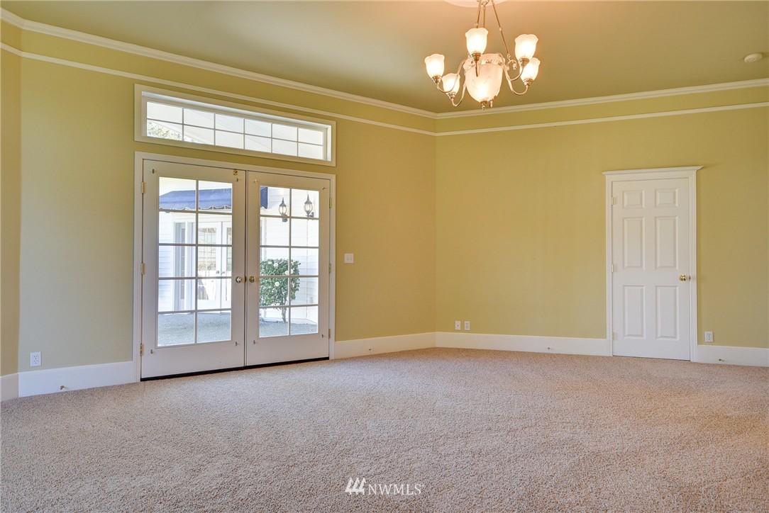1003 East Crescent Harbor Road Oak Harbor, WA 98277 - Photo 12 of 25 Gallery Image 12