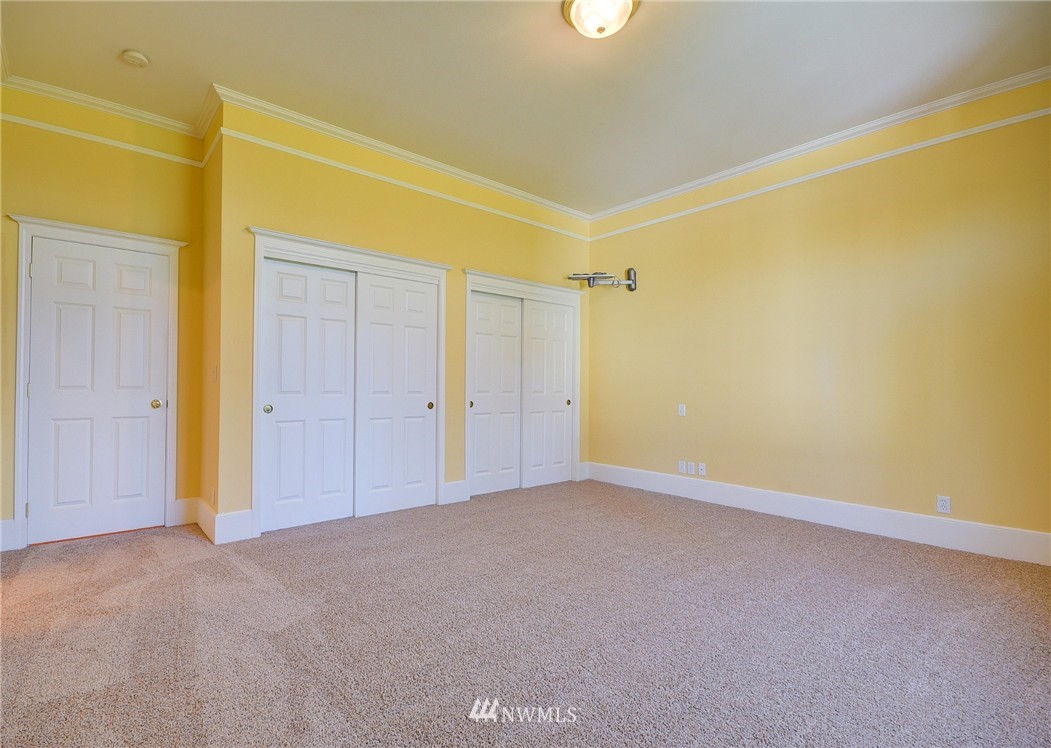 1003 East Crescent Harbor Road Oak Harbor, WA 98277 - Photo 16 of 25 Gallery Image 16