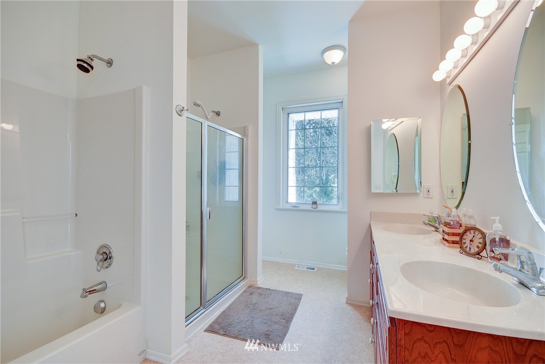 1003 East Crescent Harbor Road Oak Harbor, WA 98277 - Photo 22 of 25 Gallery Image 22