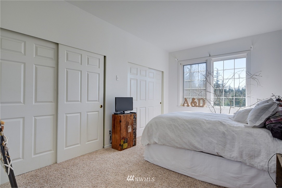 1003 East Crescent Harbor Road Oak Harbor, WA 98277 - Photo 23 of 25 Gallery Image 23
