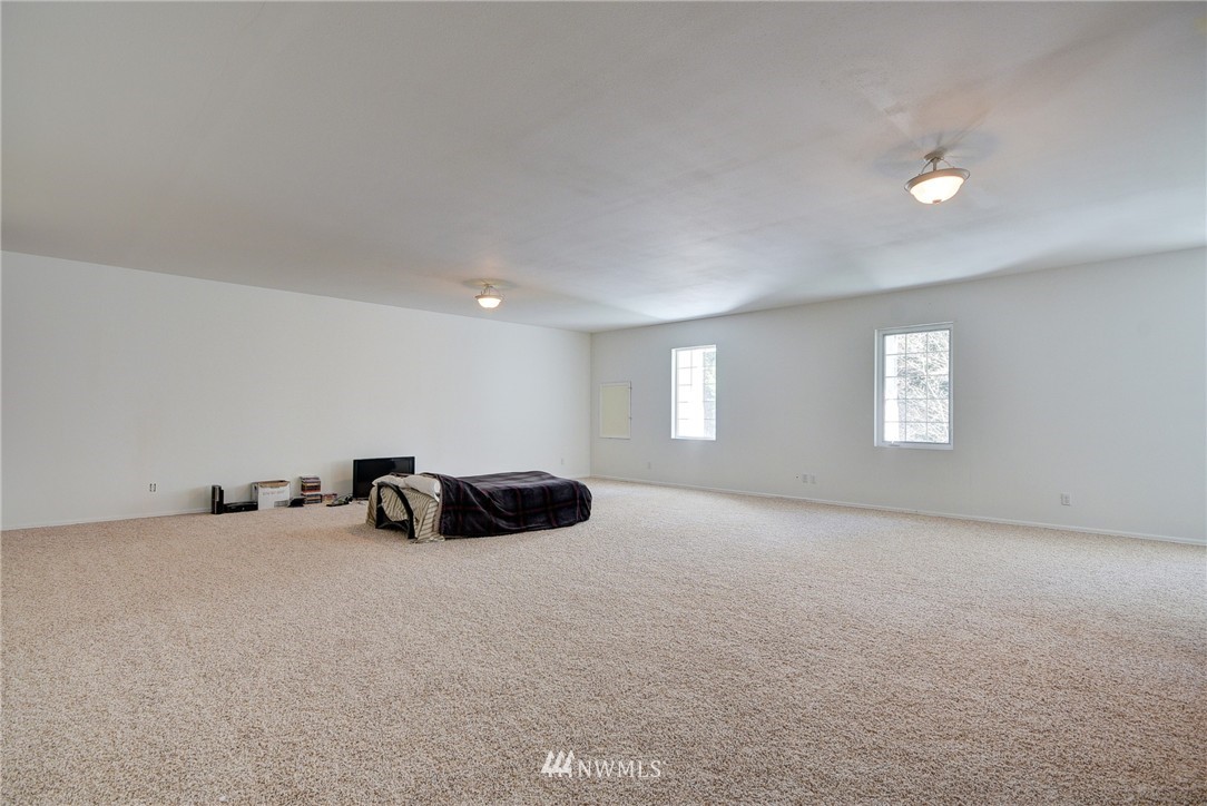 1003 East Crescent Harbor Road Oak Harbor, WA 98277 - Photo 24 of 25 Gallery Image 24