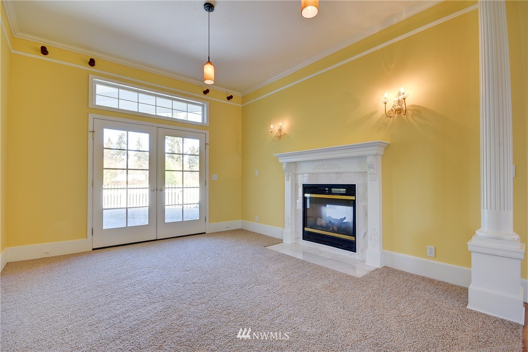 1003 East Crescent Harbor Road Oak Harbor, WA 98277 - Photo 8 of 25 Gallery Image 8