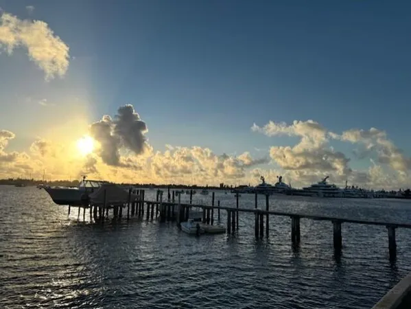 $1,975 | 4802 North Flagler Drive, Unit 2, West Palm Beach, FL 33407