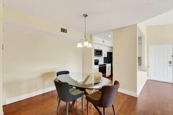 $2,200 | 157 Yacht Club Way, Unit 303, Hypoluxo, FL 33462