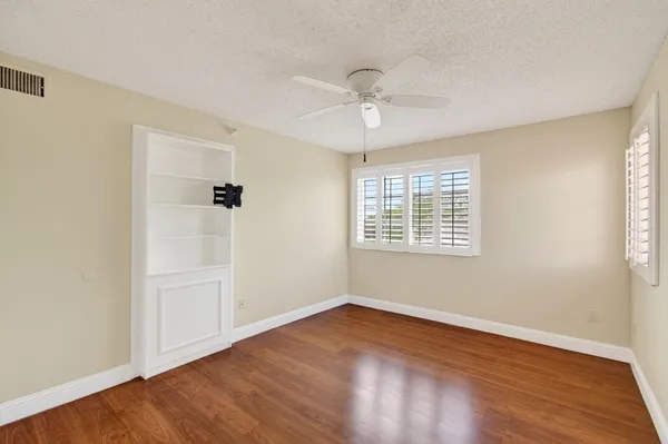 $2,200 | 157 Yacht Club Way, Unit 303, Hypoluxo, FL 33462