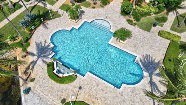 $2,200 | 157 Yacht Club Way, Unit 303, Hypoluxo, FL 33462