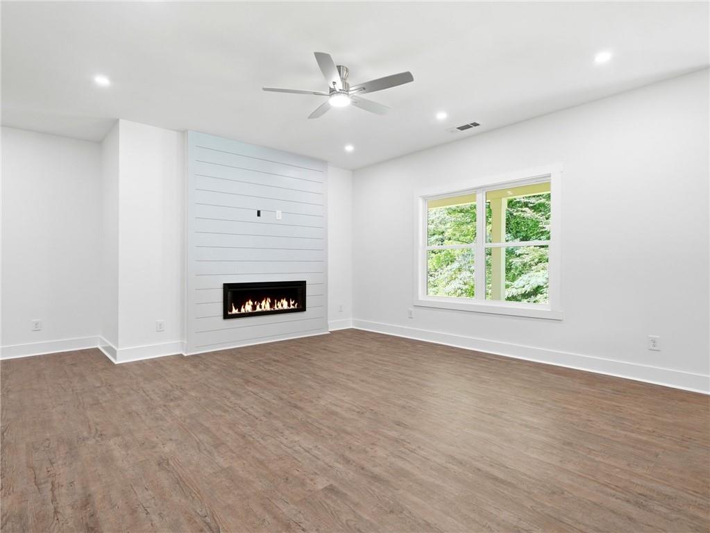 2186 Freydale Road Marietta, GA 30067 - Photo 9 of 57
