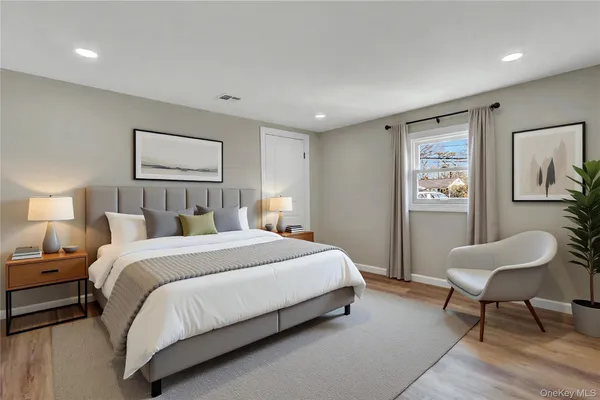$975,000 | 116 Southern Boulevard, Hauppauge, NY 11788
