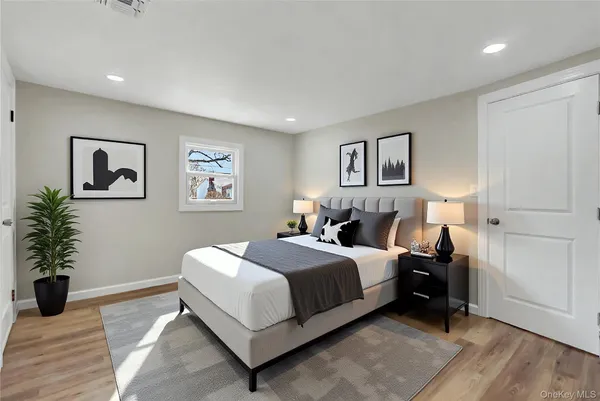 $975,000 | 116 Southern Boulevard, Hauppauge, NY 11788