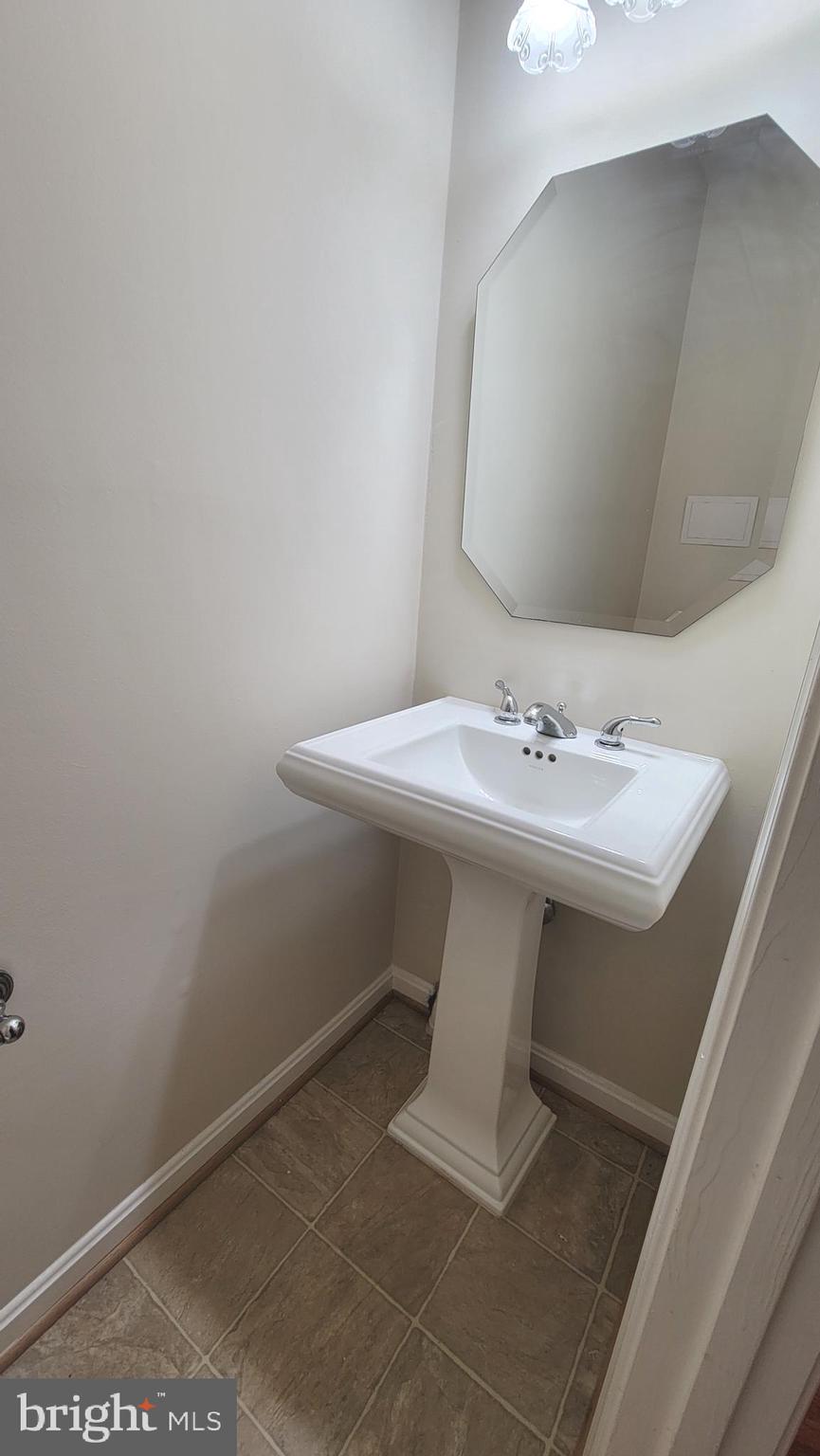 45495 Baggett Terrace Sterling, VA 20166 - Photo 7 of 24