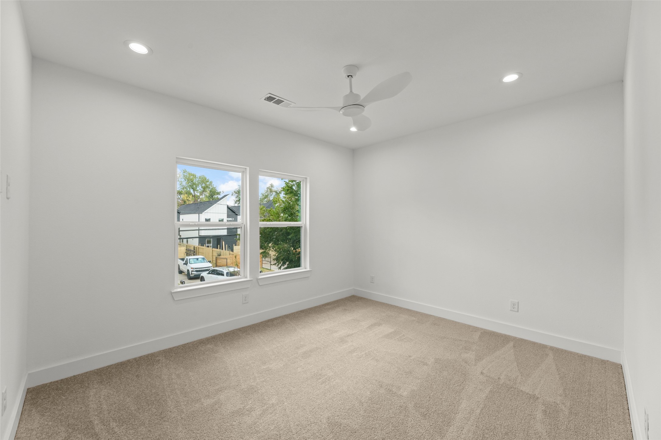 1475 Ferguson Way Houston, TX 77088 - Photo 23 of 28