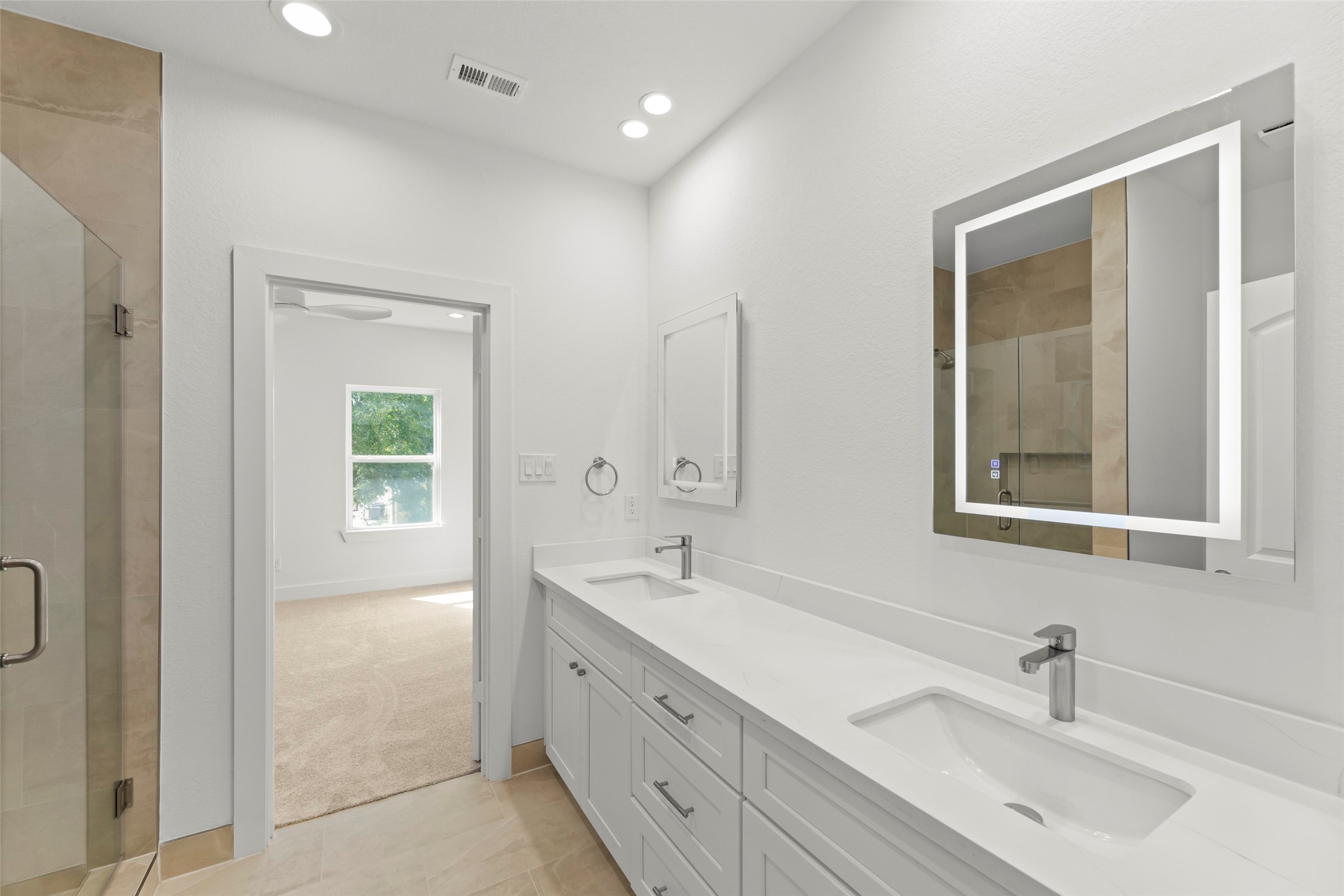 1475 Ferguson Way Houston, TX 77088 - Photo 10 of 28