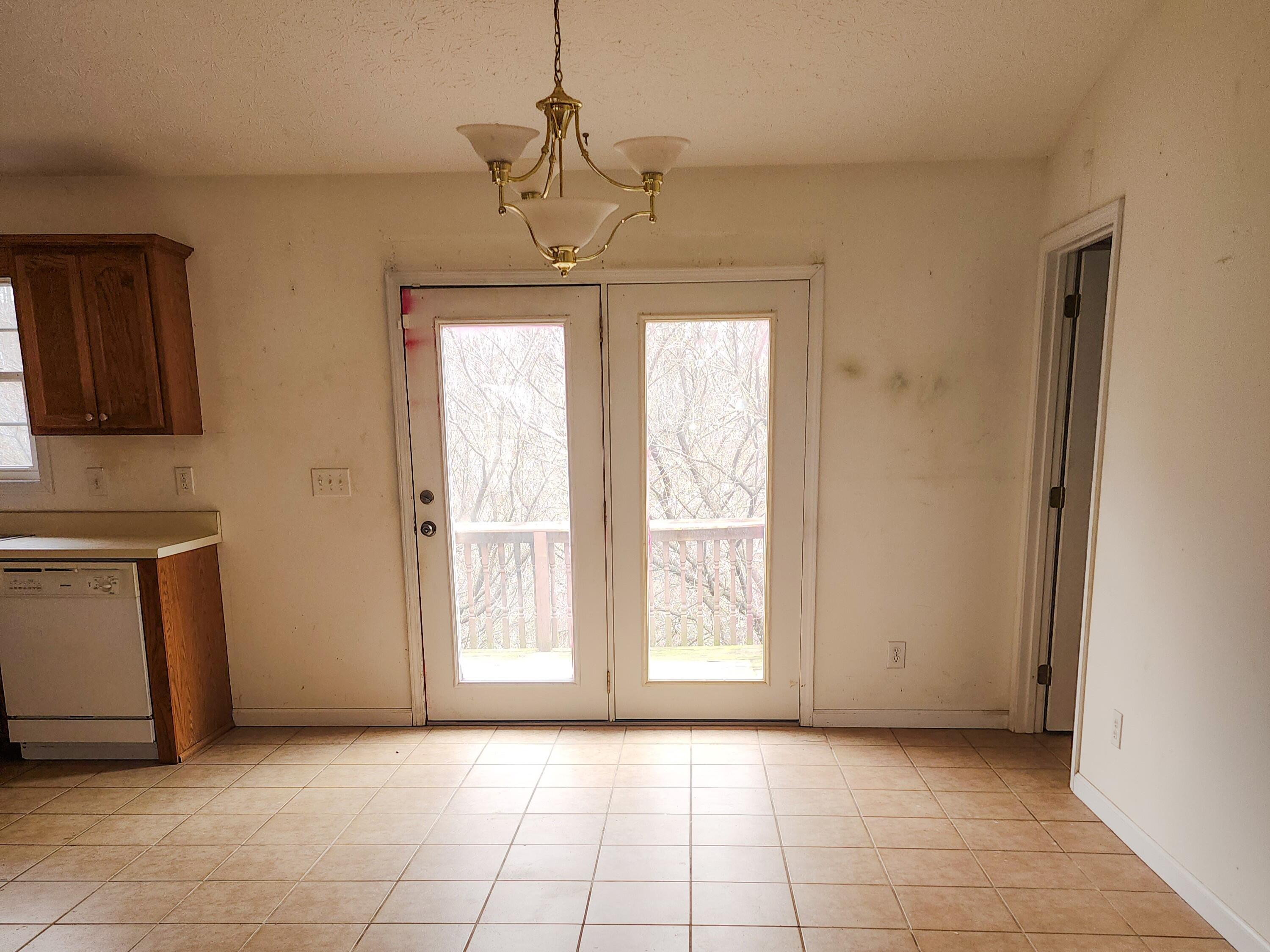 168 Whispering Ridges Road Greeneville, TN 37743 - Photo 4 of 9 168 Whispering Ridges (12)