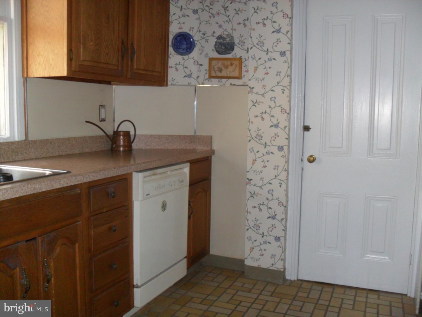 143 Woodland Road Wyncote, PA 19095 - Photo 20 of 25 Gallery Image 20
