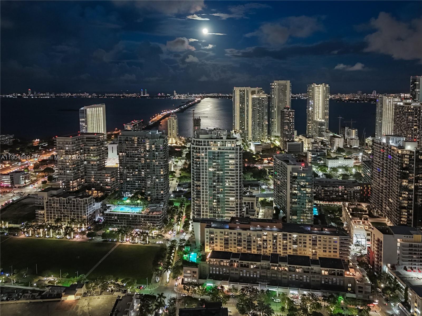 3301 Northeast 1st Avenue, Unit H2907 Miami, FL 33137 - Photo 23 of 29 a view of a city