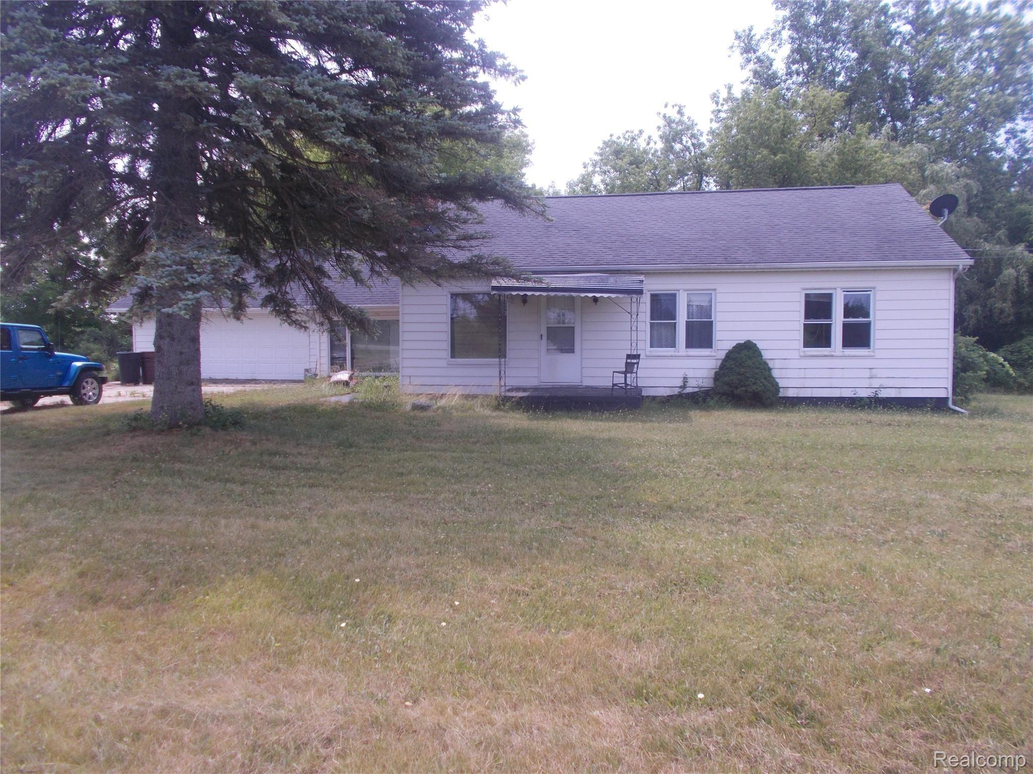 1343 West Frances Road Mount Morris, MI 48458 - Photo 1 of 4 DSCN0170.JPG