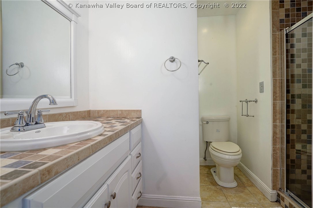 1510 Hampton Road Charleston, WV 25314 - Photo 22 of 36 Gallery Image 22