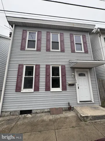 $1,775 | 156 East Penn Street, Carlisle, PA 17013