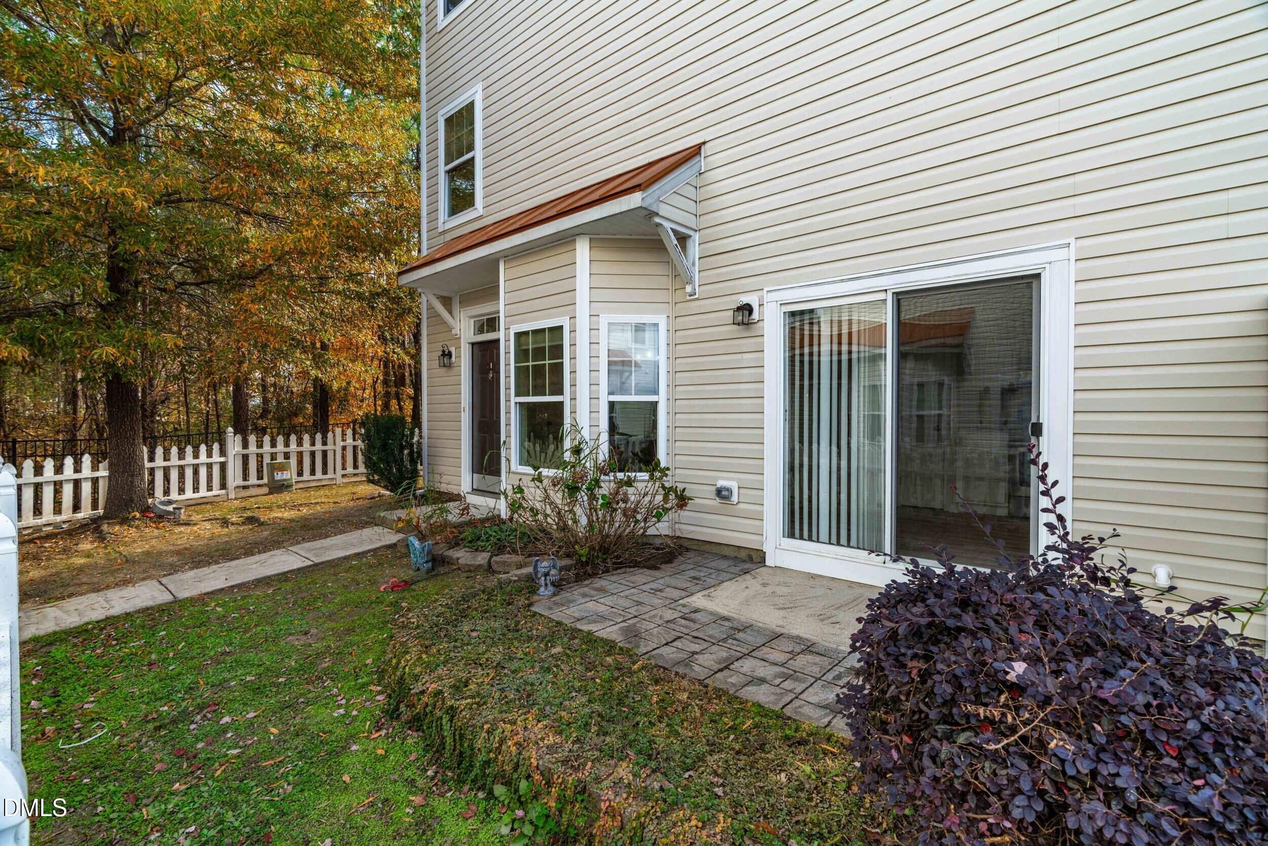 11710 Coppergate Drive, Unit 111 Raleigh, NC 27614 - Photo 21 of 31 a view of a house with backyard and sitting area