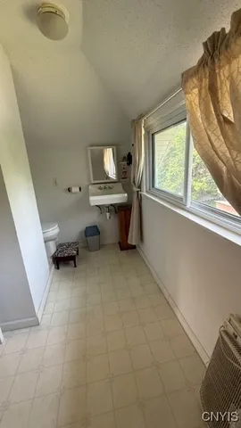 $184,900 | 804 Symonds Place, Utica, NY 13502