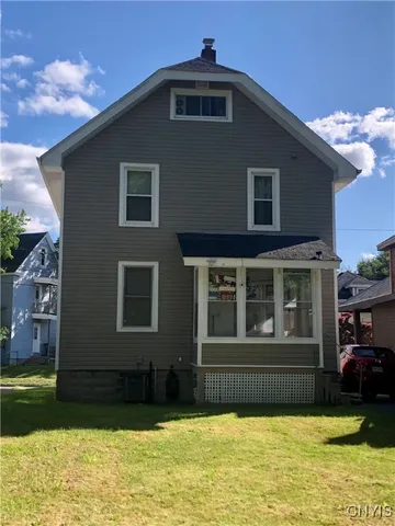 $184,900 | 804 Symonds Place, Utica, NY 13502
