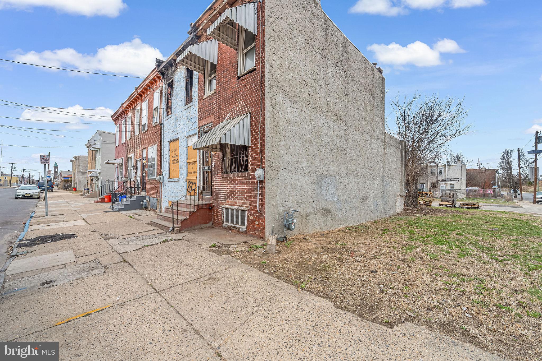 839 Spruce Street Camden, NJ 08103 - Photo 2 of 15 a view of a street with a building in the background
