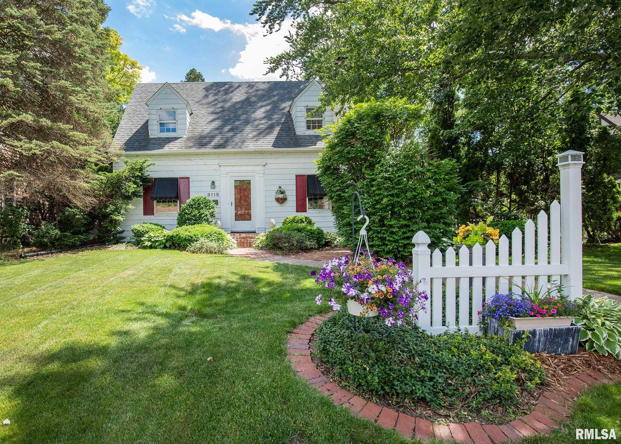 3115 Middle Road Davenport, IA 52803 - Photo 1 of 29 Gallery Image 1