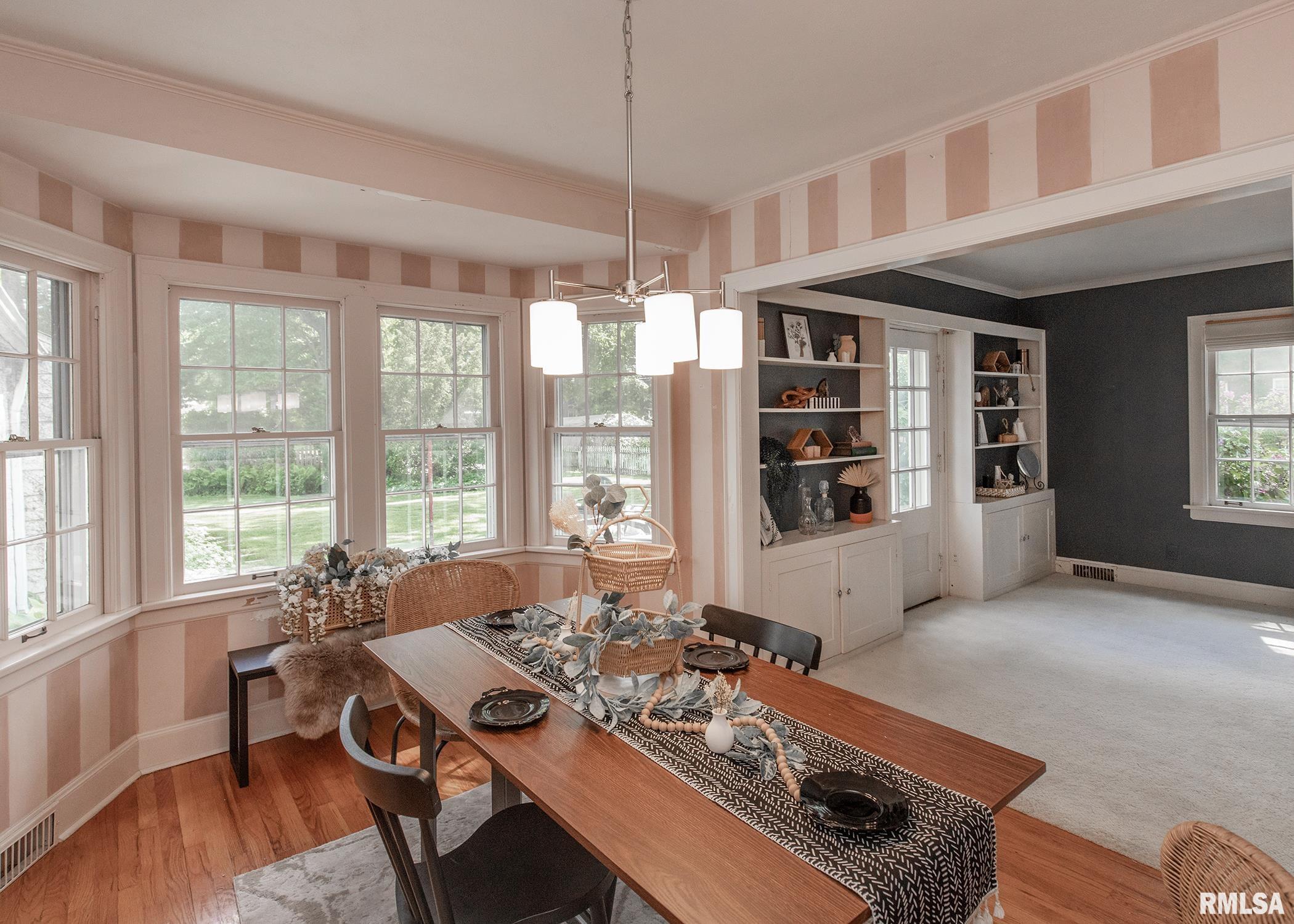 3115 Middle Road Davenport, IA 52803 - Photo 6 of 29 Gallery Image 6