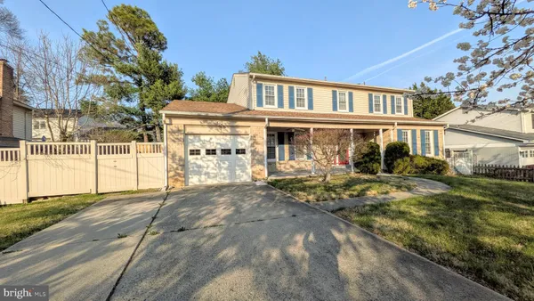 $4,400 | 8835 Tuckerman Lane, Potomac, MD 20854