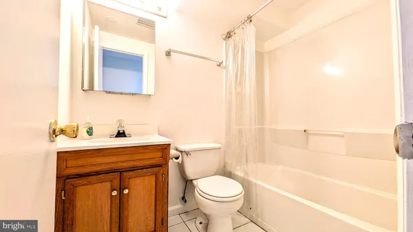 $4,400 | 8835 Tuckerman Lane, Potomac, MD 20854