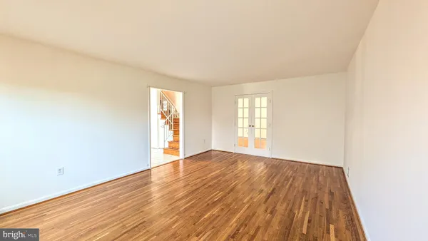 $4,400 | 8835 Tuckerman Lane, Potomac, MD 20854