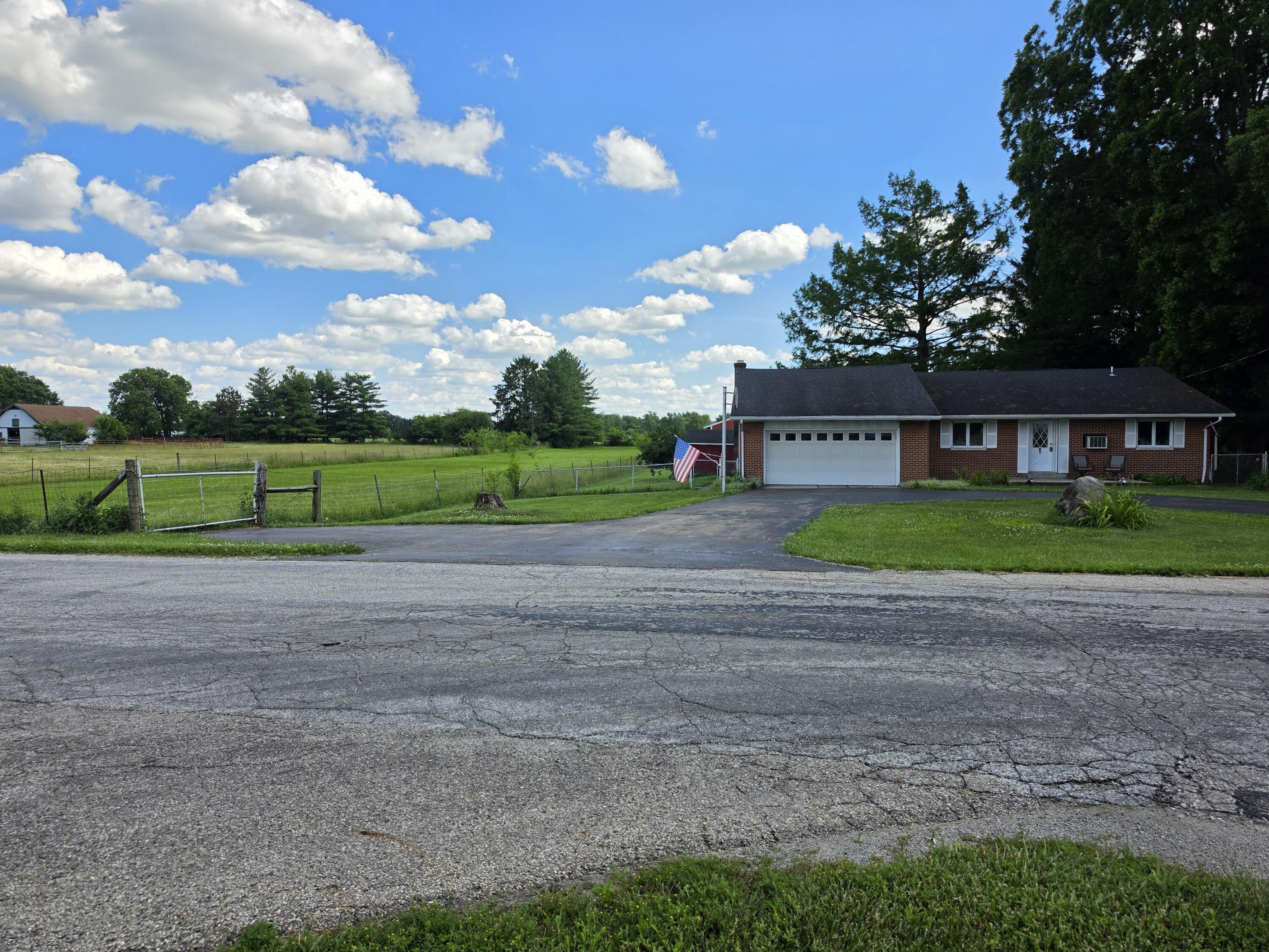 2629 Pemberton Road Laura, OH 45337 - Photo 2 of 38 18570