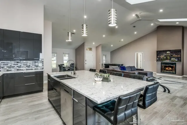 $1,099,000 | 4228 Sandy Bluff Drive East, Gulf Breeze, FL 32563