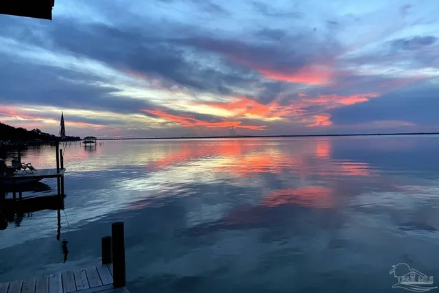 $1,099,000 | 4228 Sandy Bluff Drive East, Gulf Breeze, FL 32563